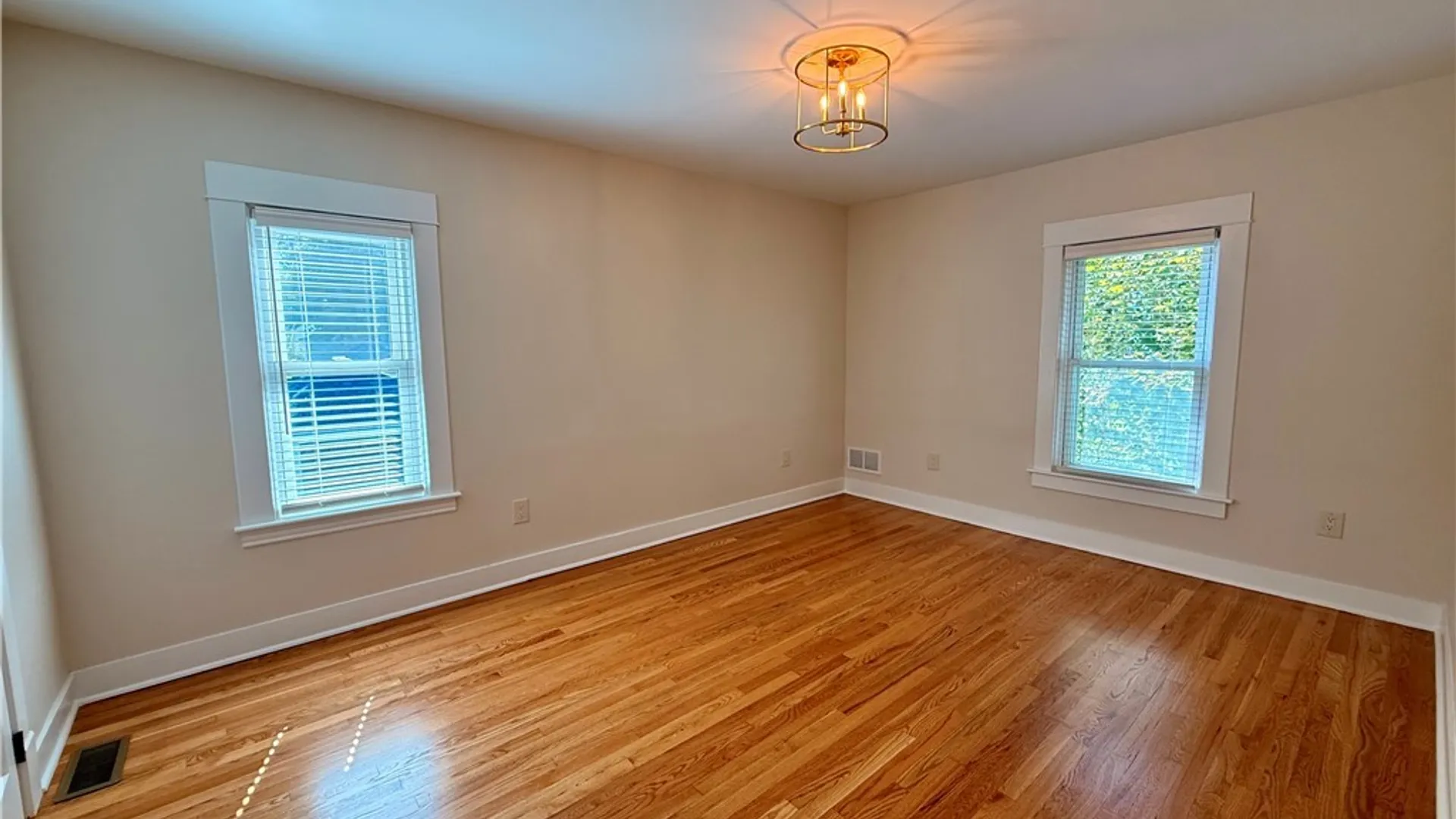 Property at 11 Sanger Avenue, New Hartford, NY 13413 9