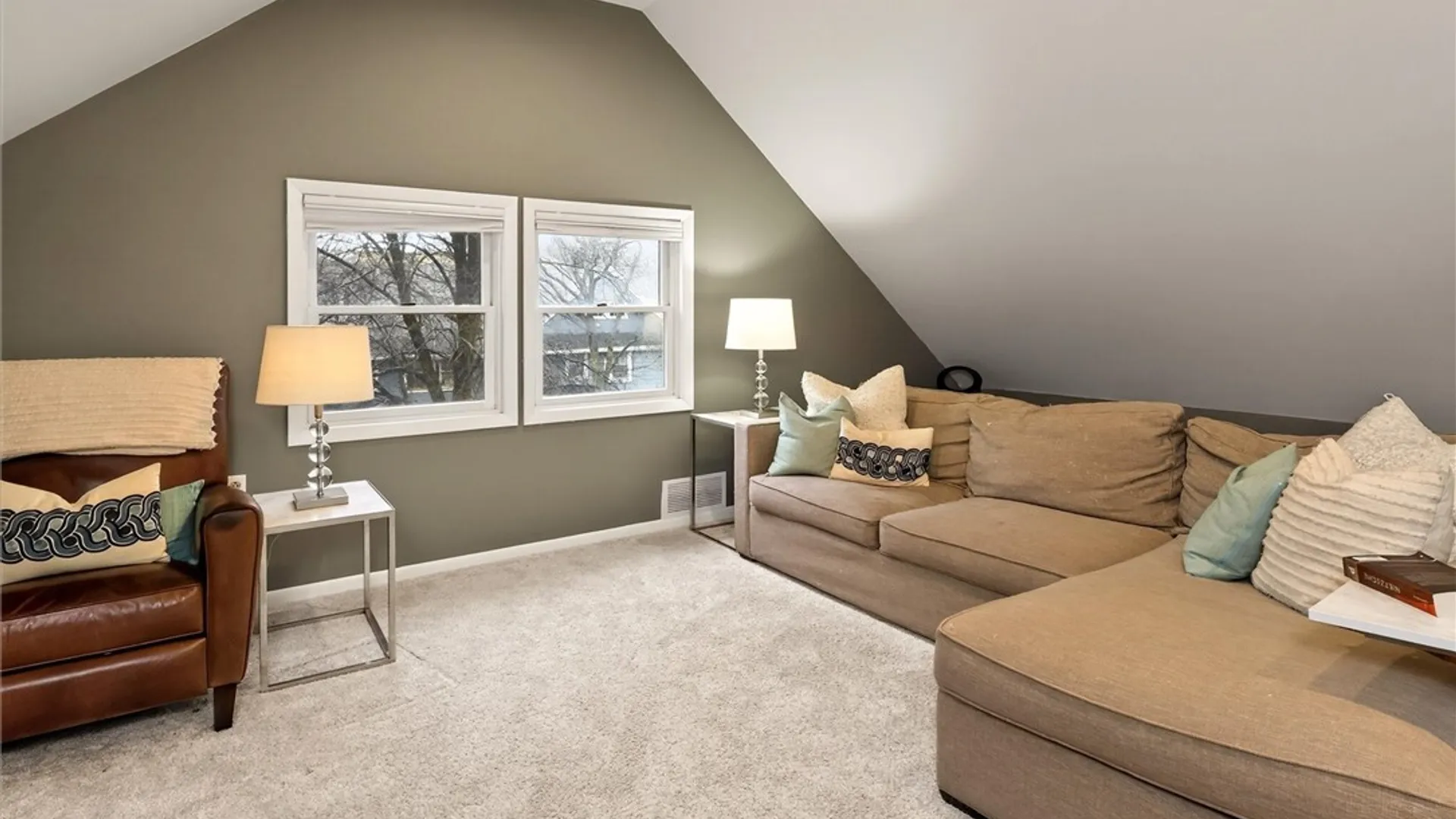 Property at 985 Harvard Street, Rochester, NY 14610 39