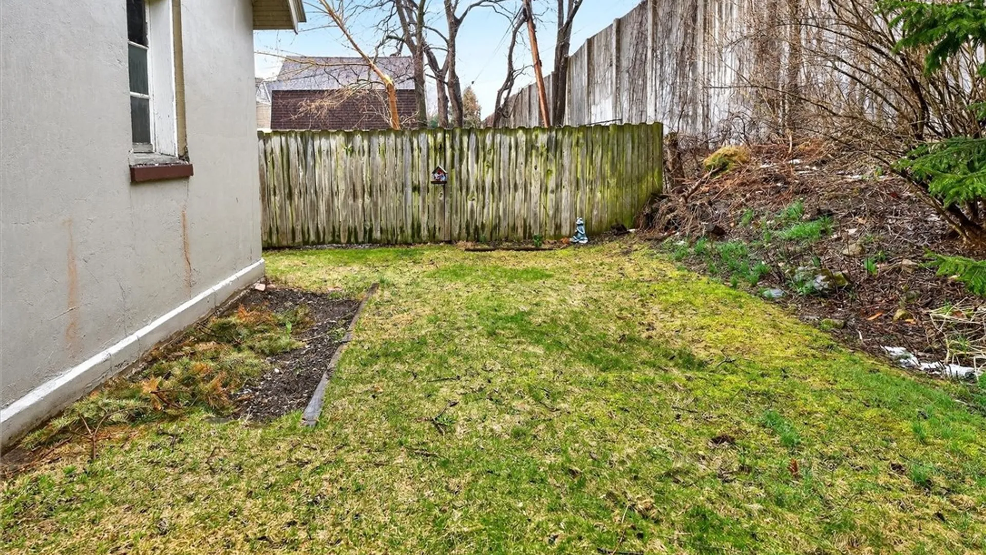 Property at 985 Harvard Street, Rochester, NY 14610 49