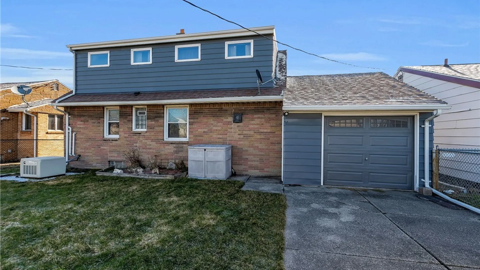 Property at 242 N Pleasant Parkway, Cheektowaga, NY 14206 10
