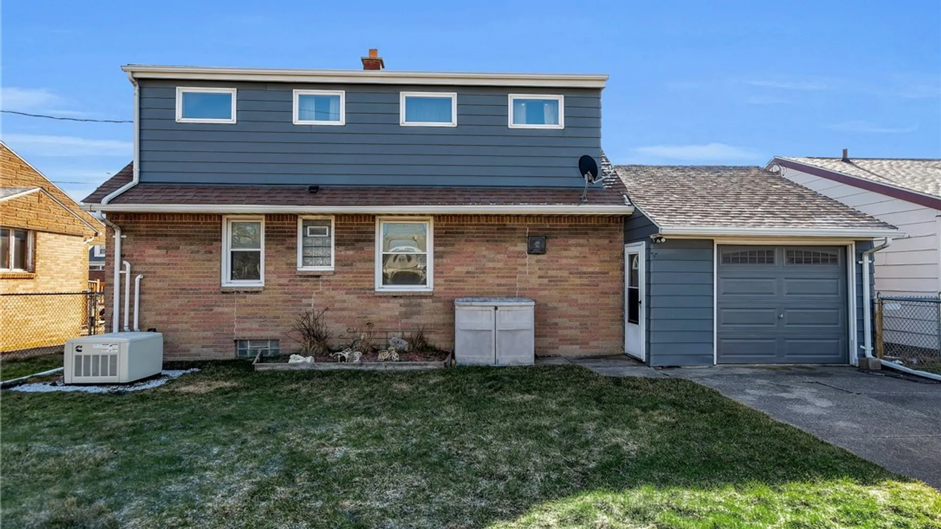 Property at 242 N Pleasant Parkway, Cheektowaga, NY 14206 9