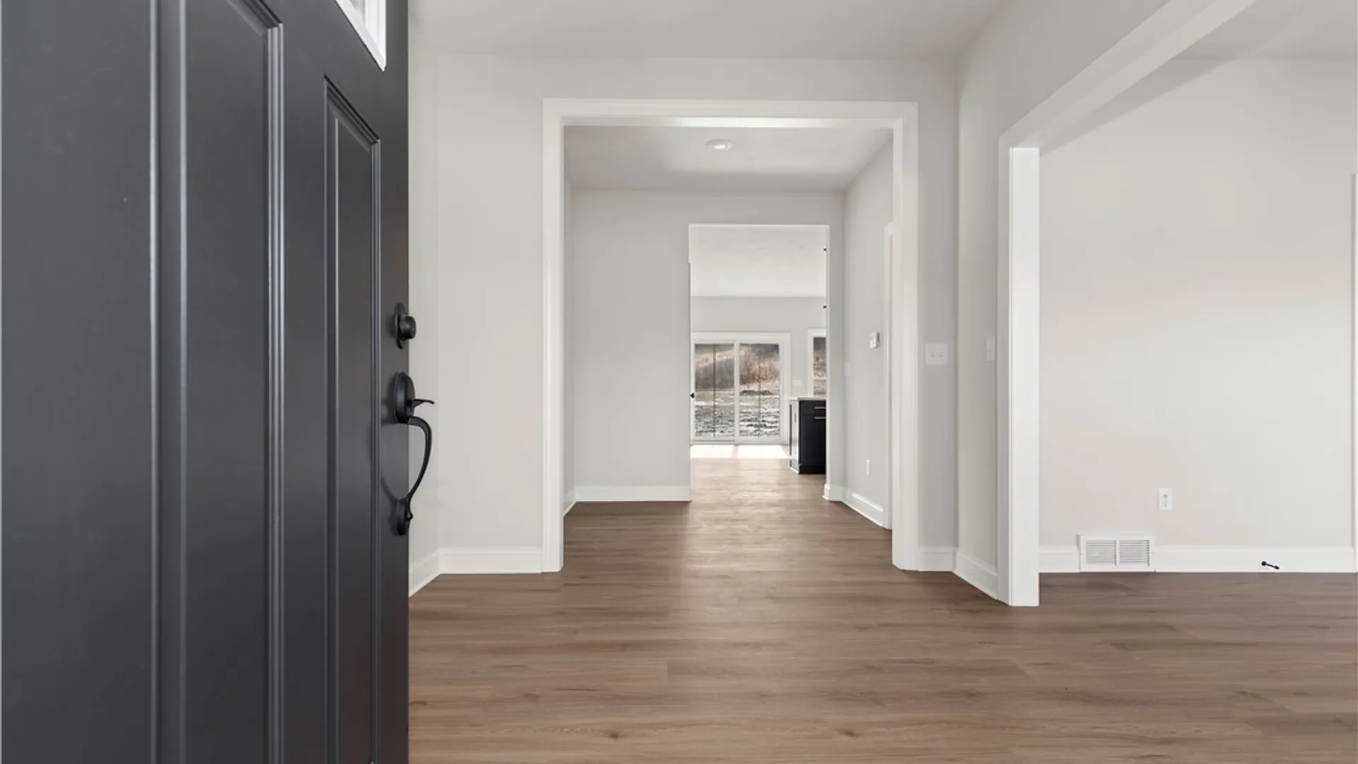 Property at 103 Terwillager Lane, Manlius, NY 13116 2