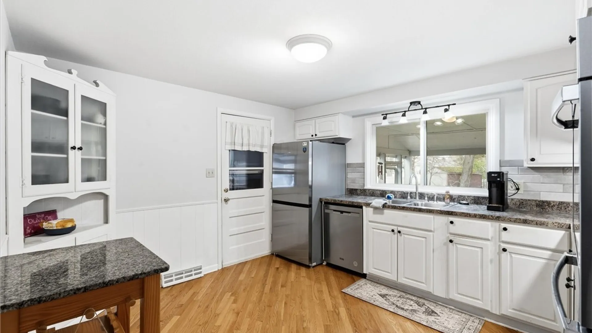 Property at 105 Vanida Lane, Manlius, NY 13066 17