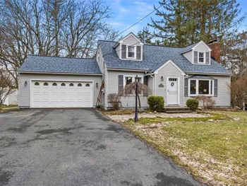 Property at 105 Vanida Lane, Manlius, NY 13066