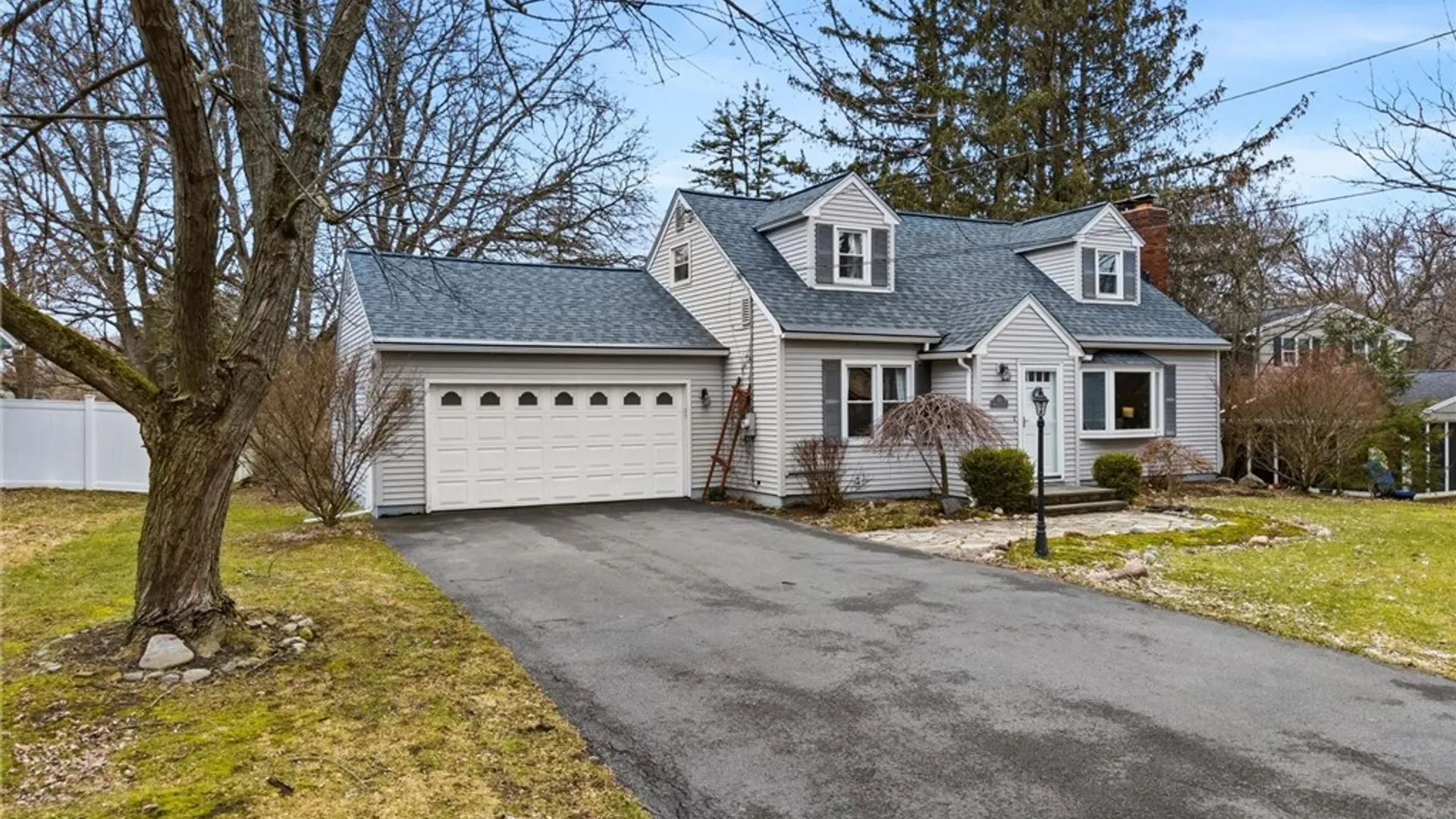 Property at 105 Vanida Lane, Manlius, NY 13066 4