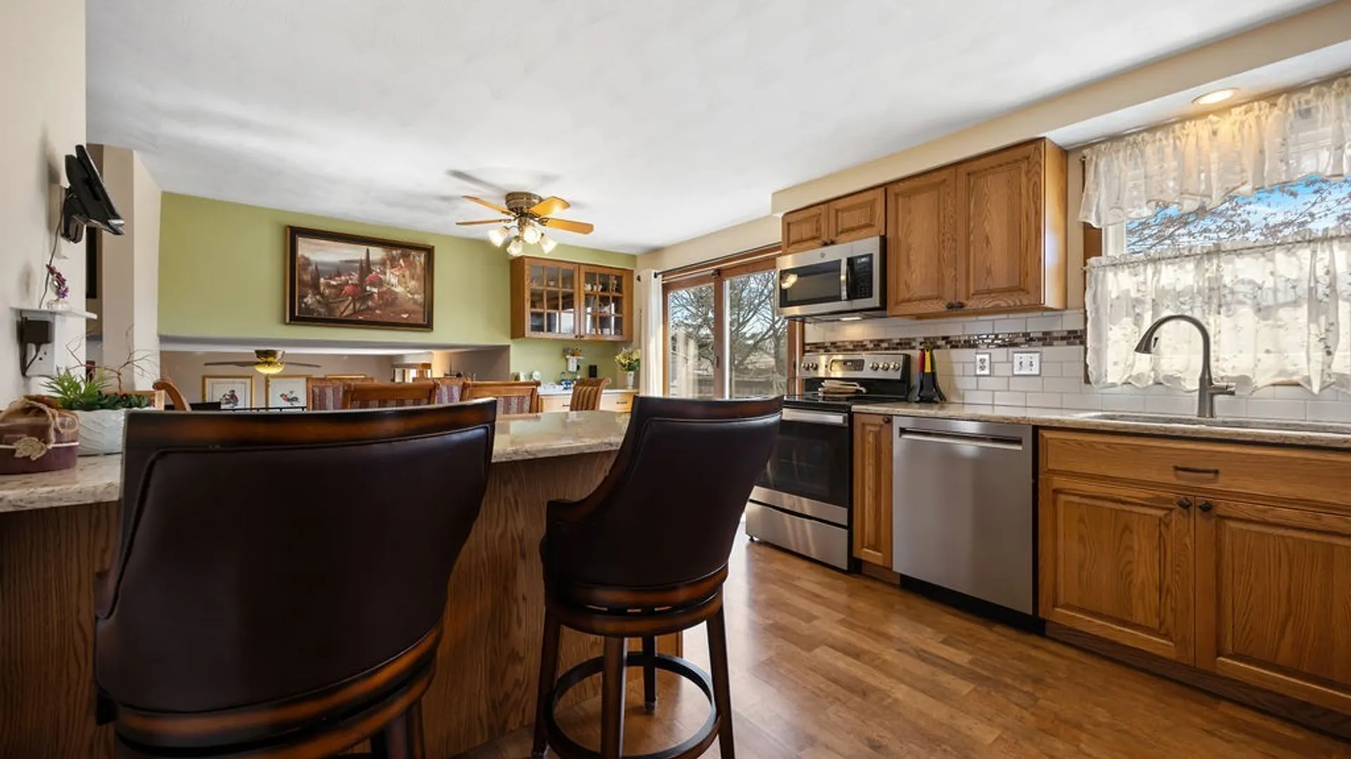 Property at 5538 Piazza Lane, Clay, NY 13041 11