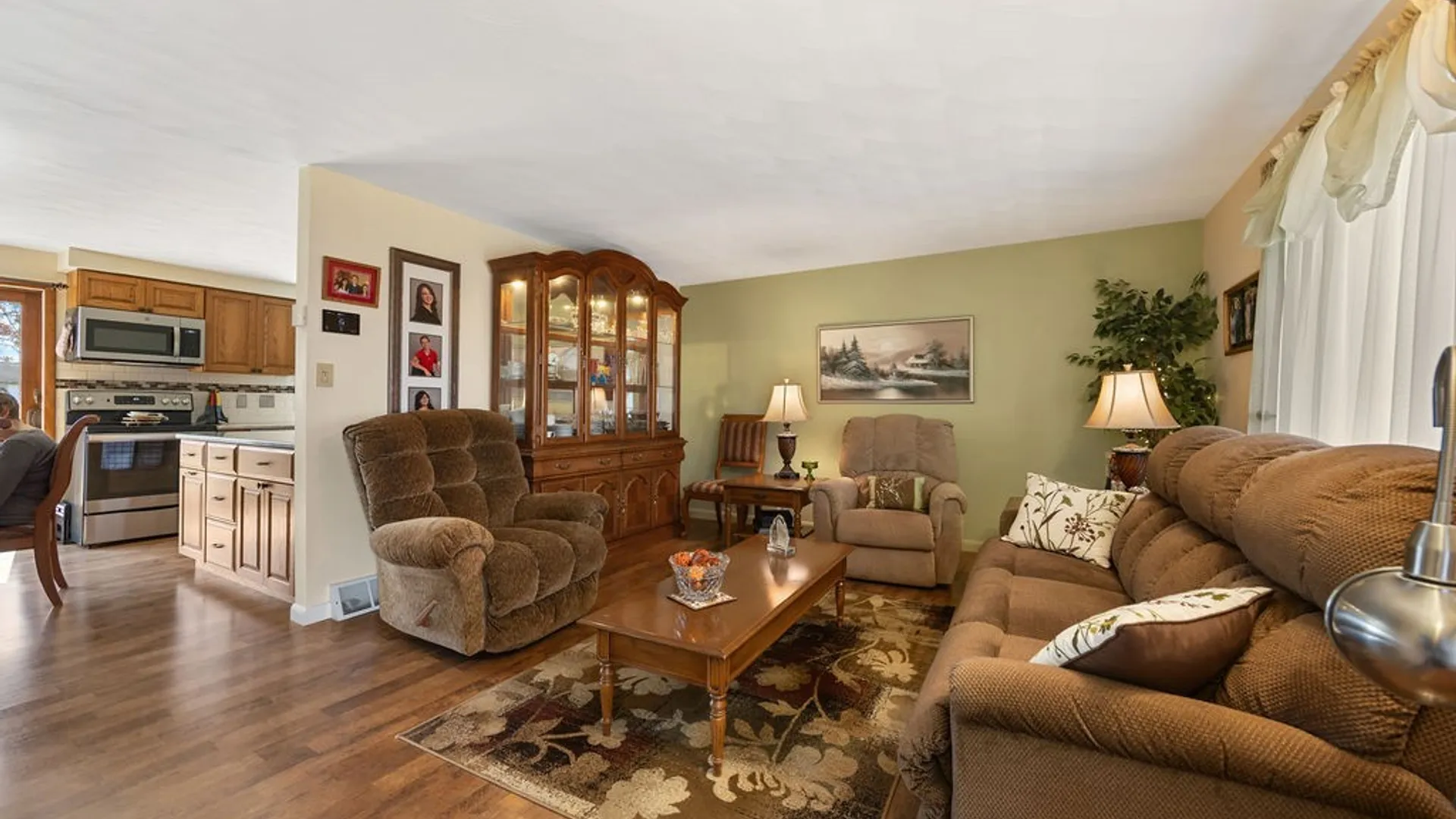 Property at 5538 Piazza Lane, Clay, NY 13041 4