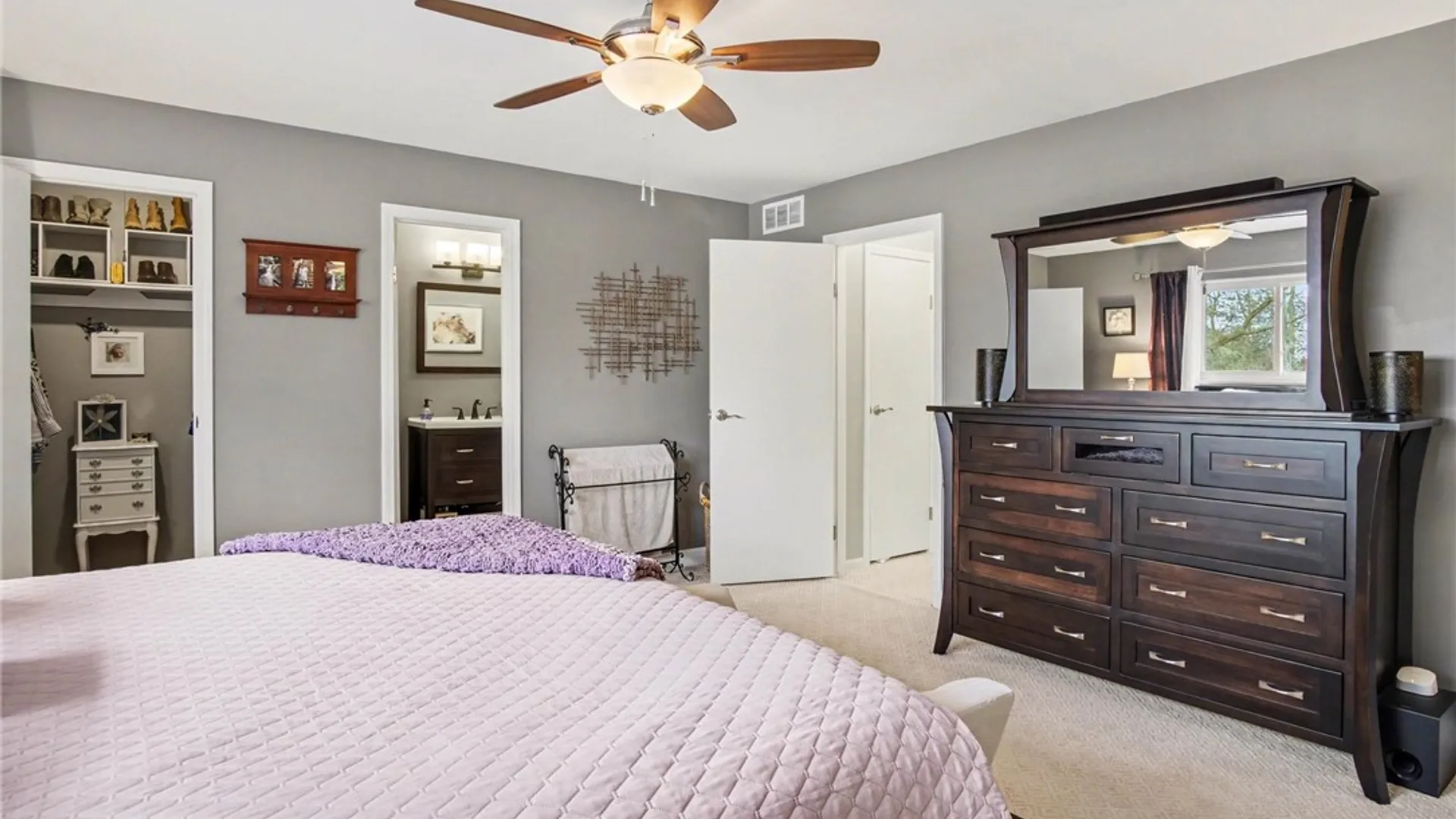 Property at 153 New Wickham Drive, Penfield, NY 14526 18