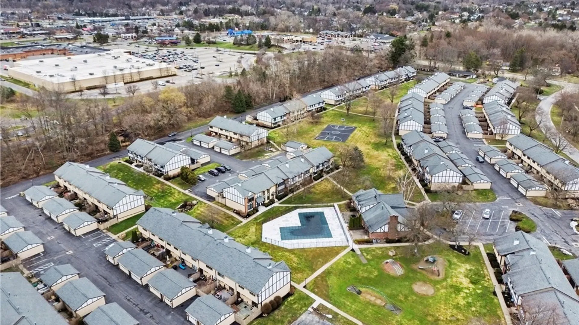 Property at 153 New Wickham Drive, Penfield, NY 14526 34