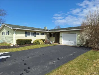 Property at 54 Steele Circle, Niagara, NY 14304