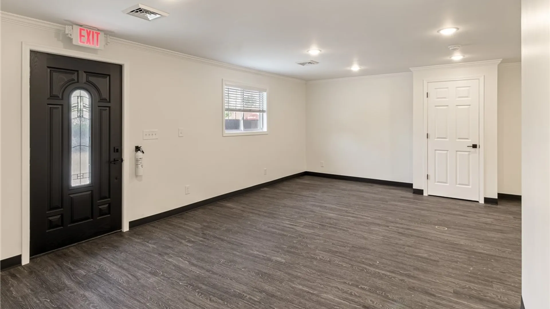 Property at 18 Abbott Road, Buffalo, NY 14220 14