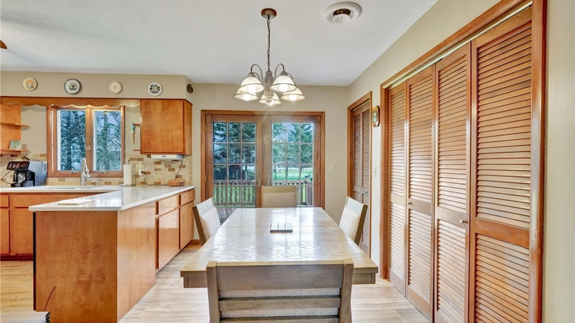 Property at 14 1st Avenue, Yorkshire, NY 14042 11