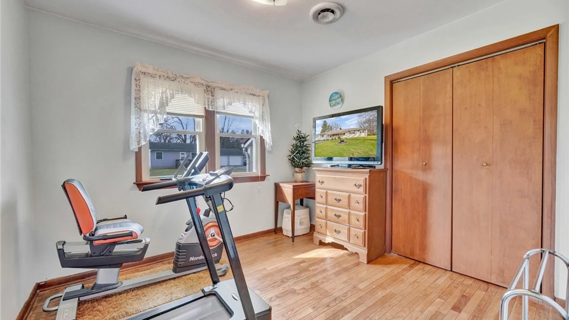 Property at 14 1st Avenue, Yorkshire, NY 14042 22