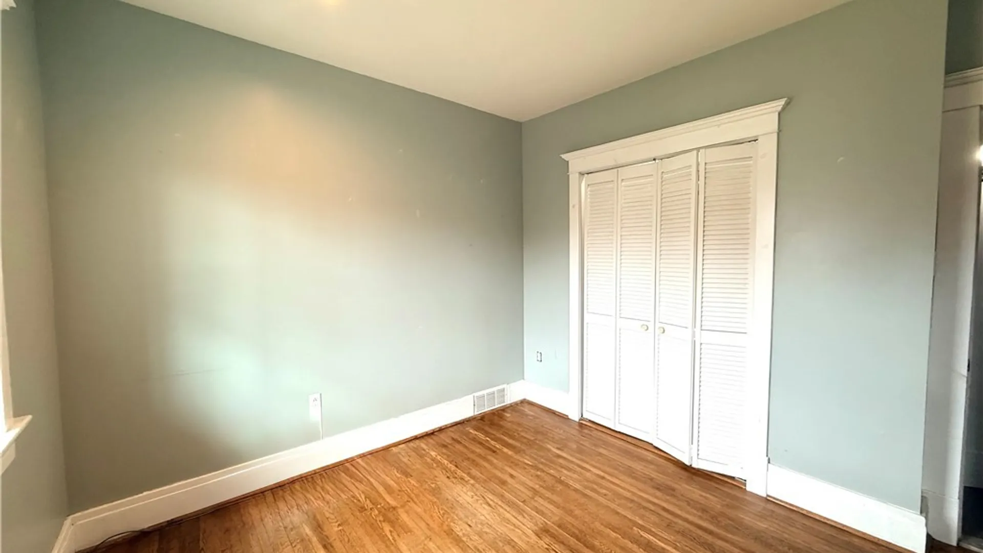 Property at 46 Cunard Road, Buffalo, NY 14216 15