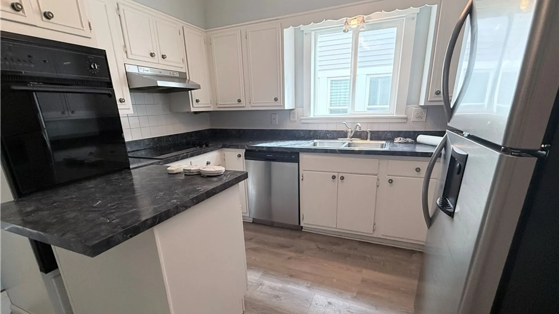 Property at 46 Cunard Road, Buffalo, NY 14216 2