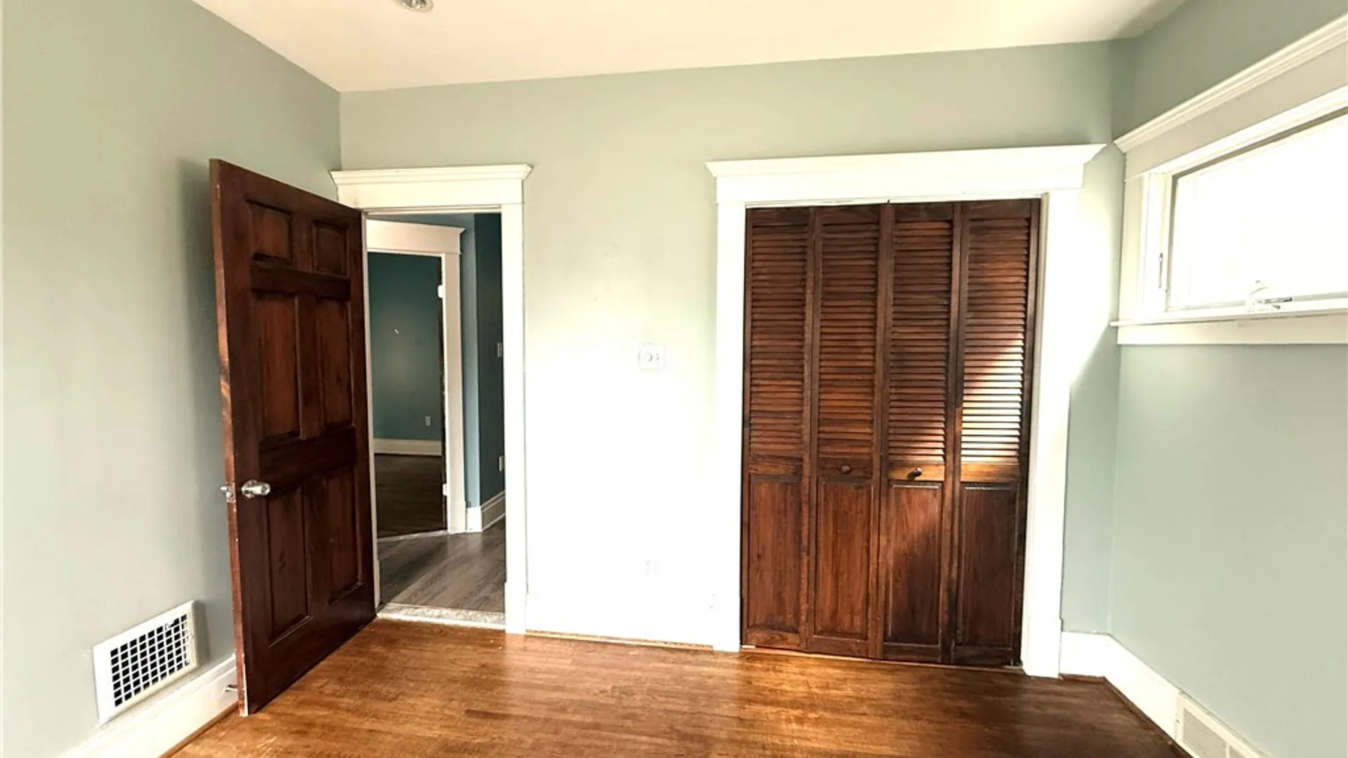 Property at 46 Cunard Road, Buffalo, NY 14216 20