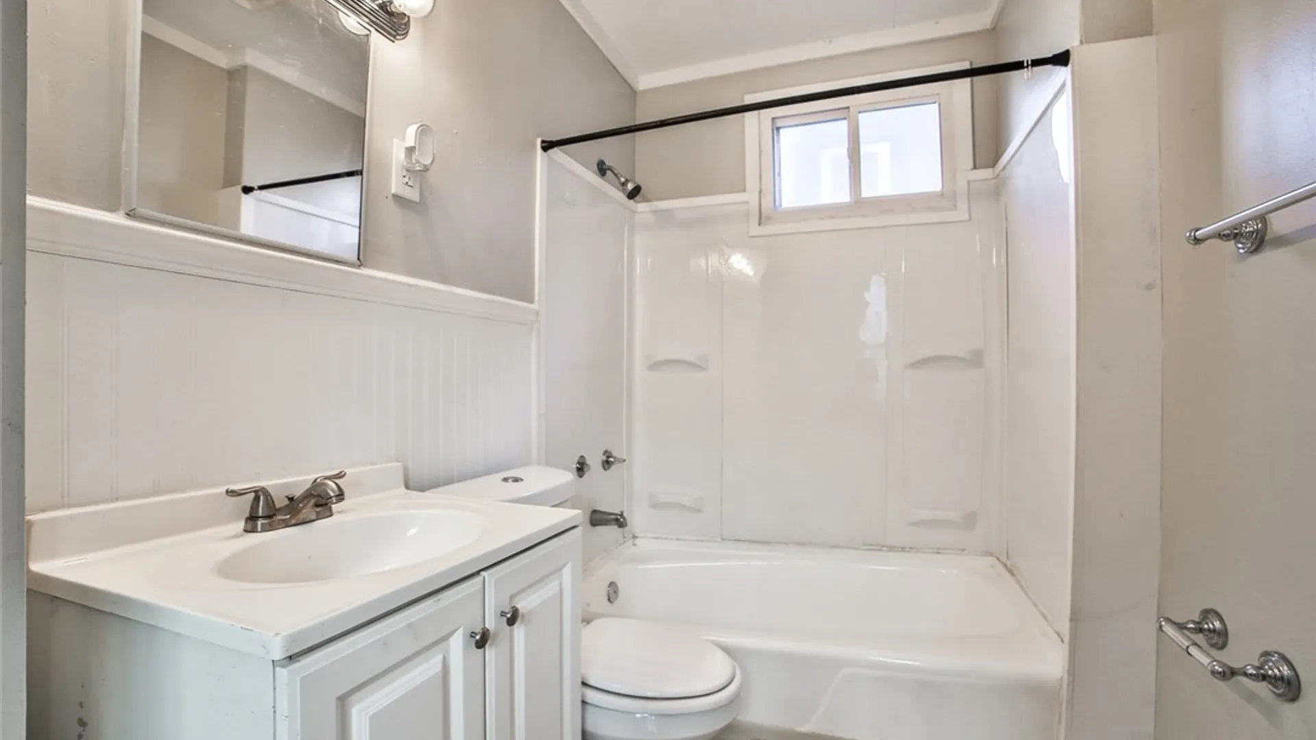 Property at 192 Bird Avenue, Buffalo, NY 14213 18