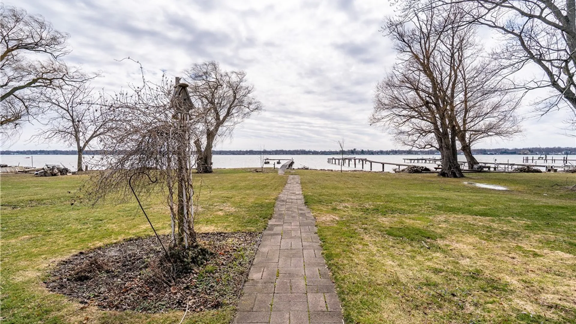 Property at 94 York Road, Wheatfield, NY 14304 6