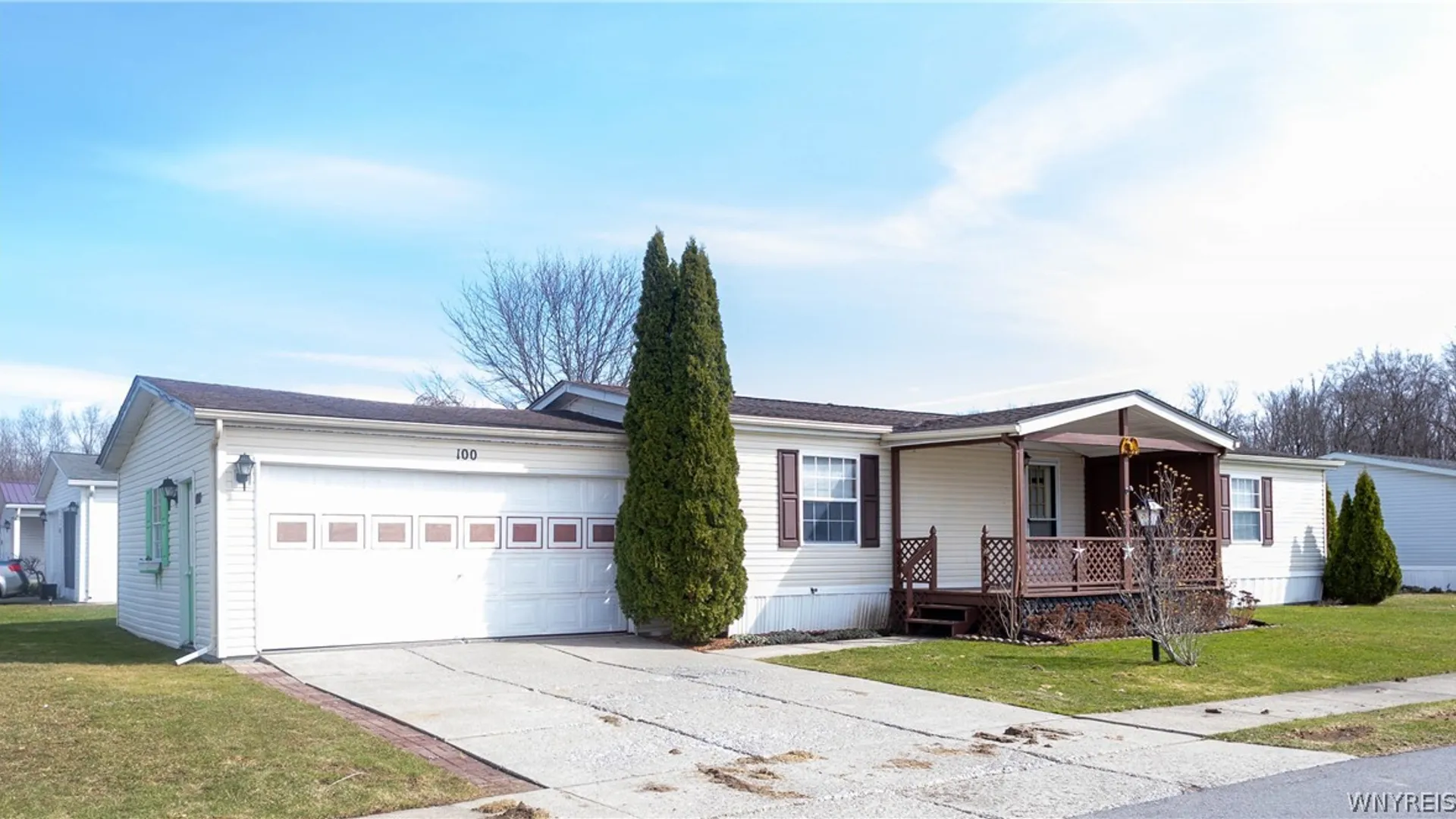Property at 100 Golden Pond Est Boulevard, Newstead, NY 14001 2