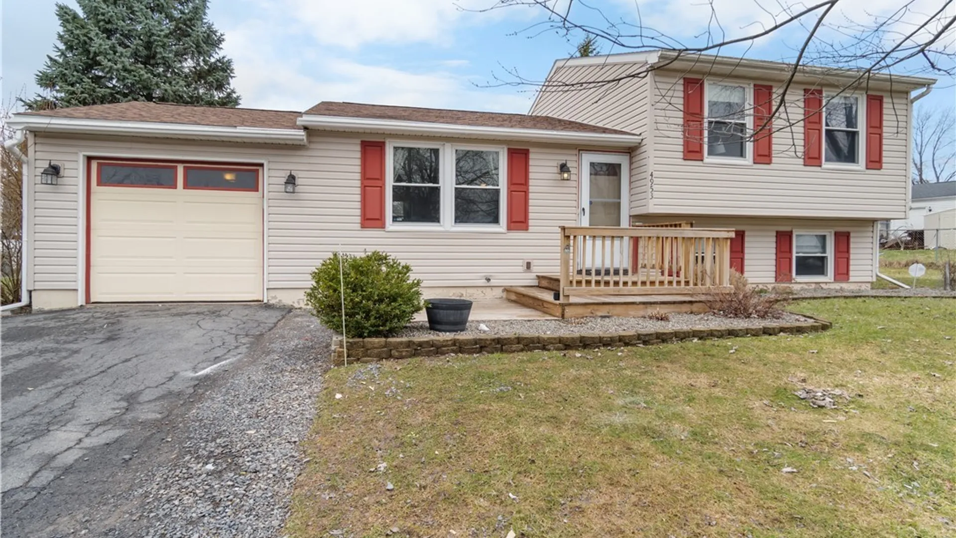 Property at 4953 Stillwood Lane, Clay, NY 13088 3
