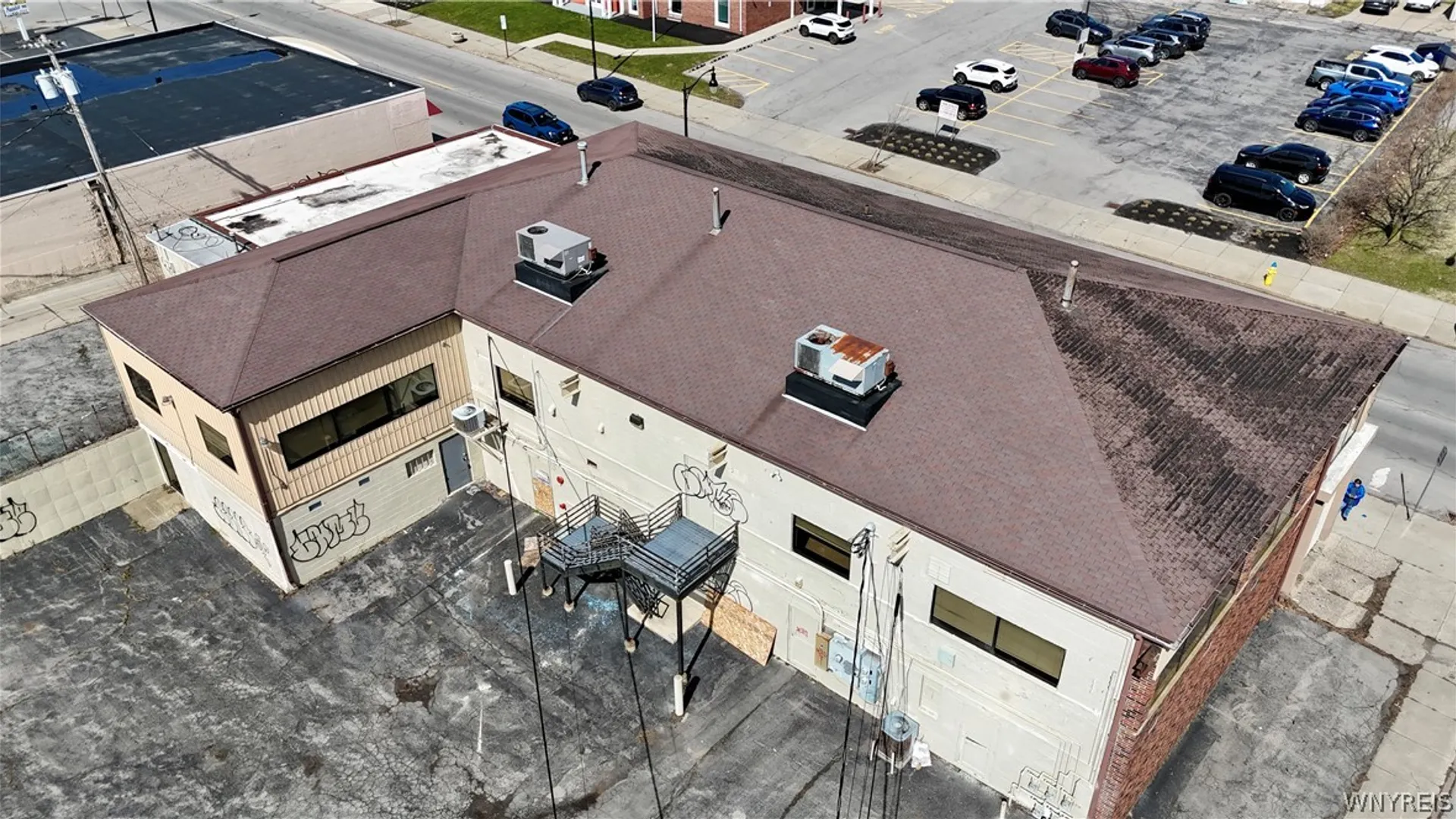 Property at 1319 Pine Avenue, Niagara Falls, NY 14301 4