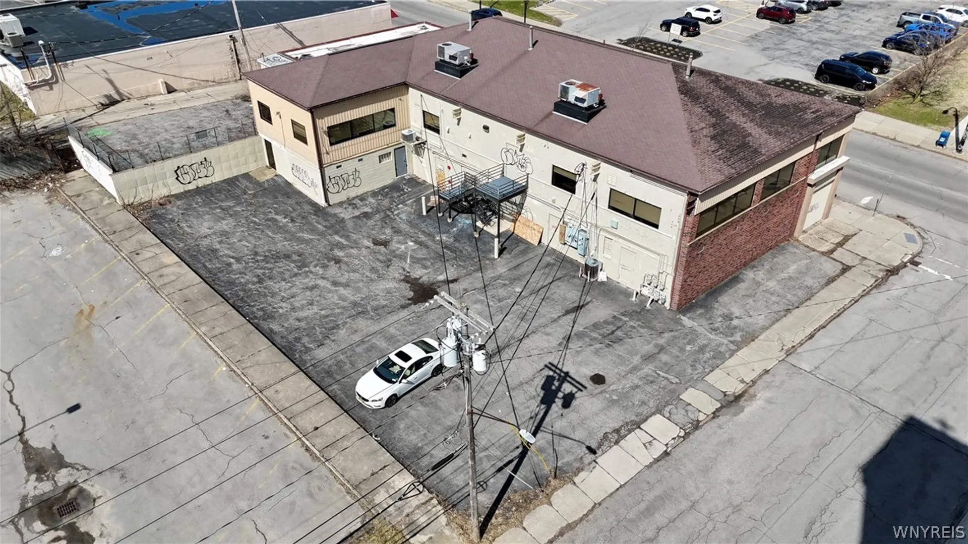 Property at 1319 Pine Avenue, Niagara Falls, NY 14301 5