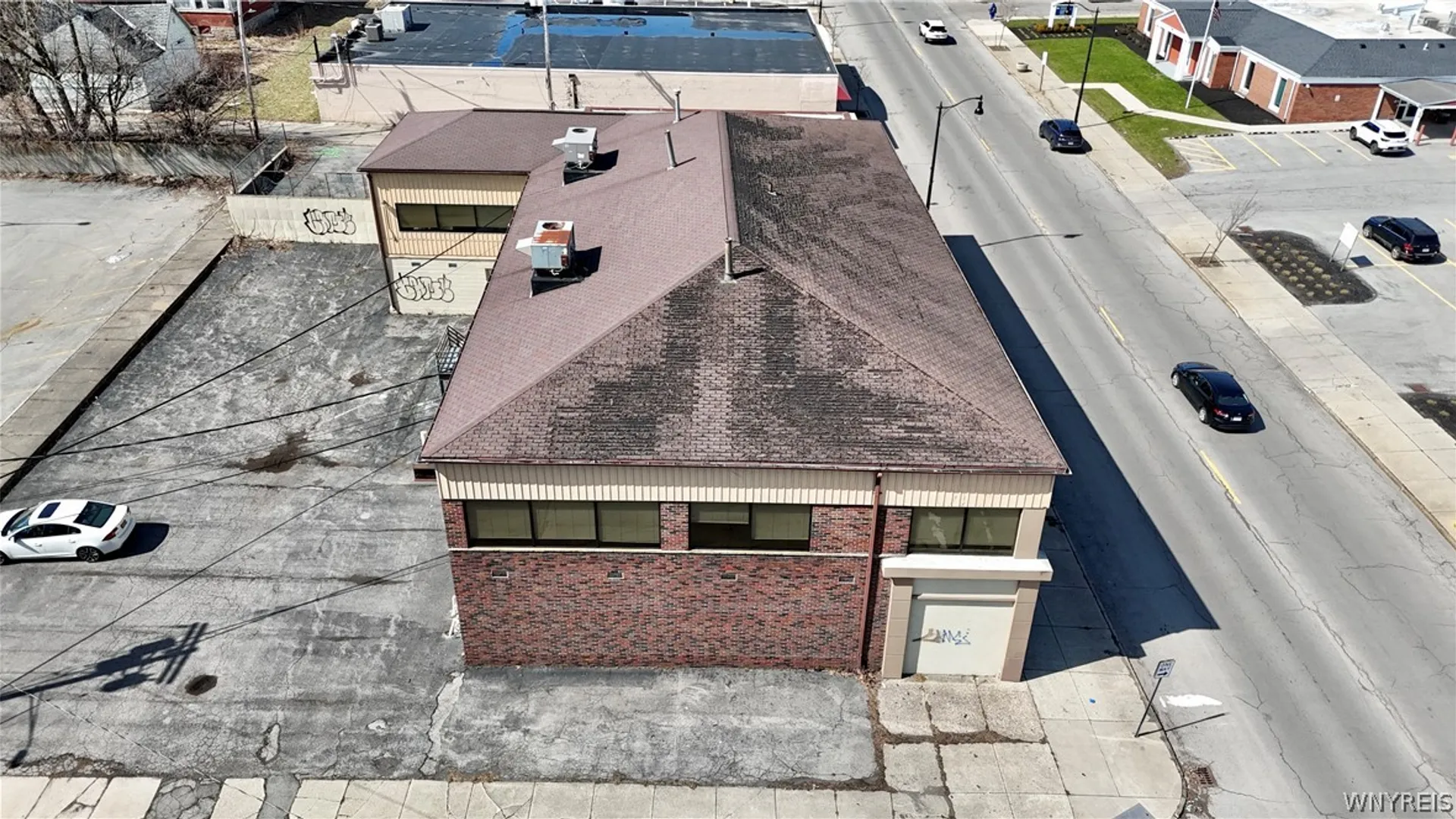 Property at 1319 Pine Avenue, Niagara Falls, NY 14301 6