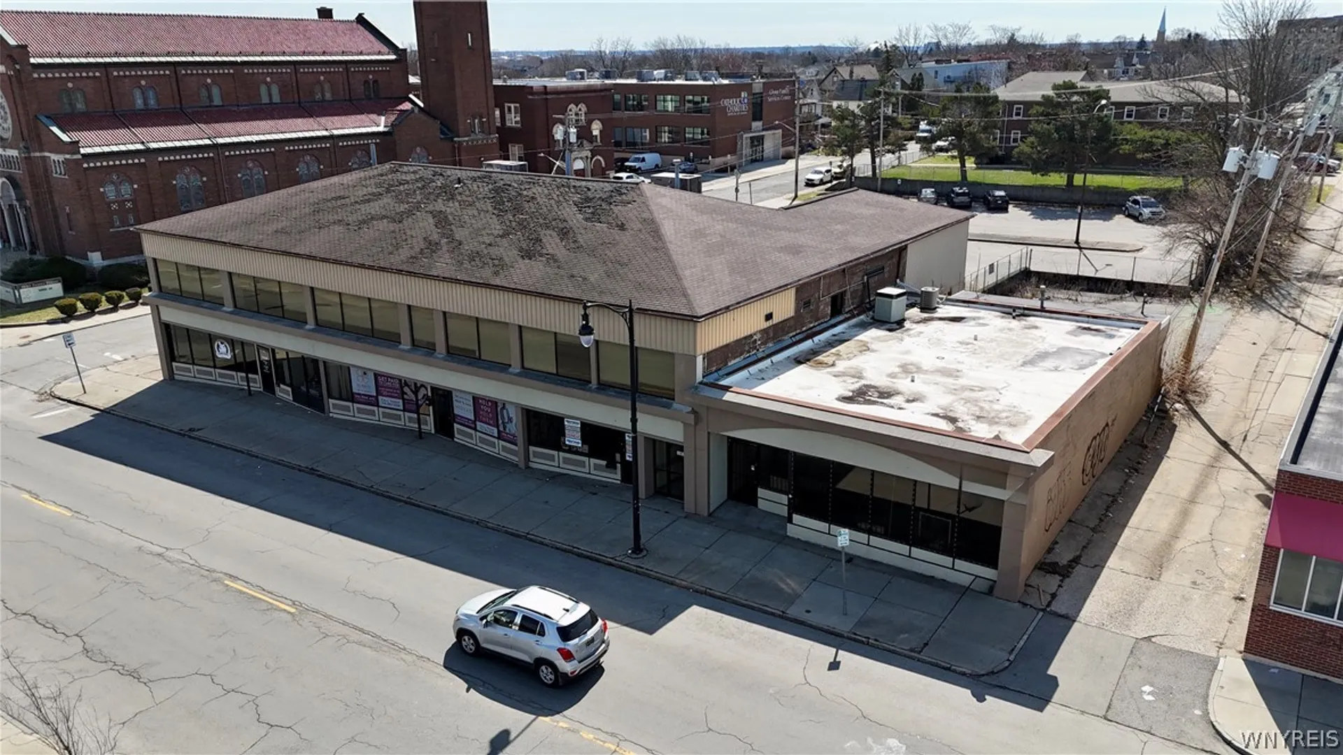 Property at 1319 Pine Avenue, Niagara Falls, NY 14301 7