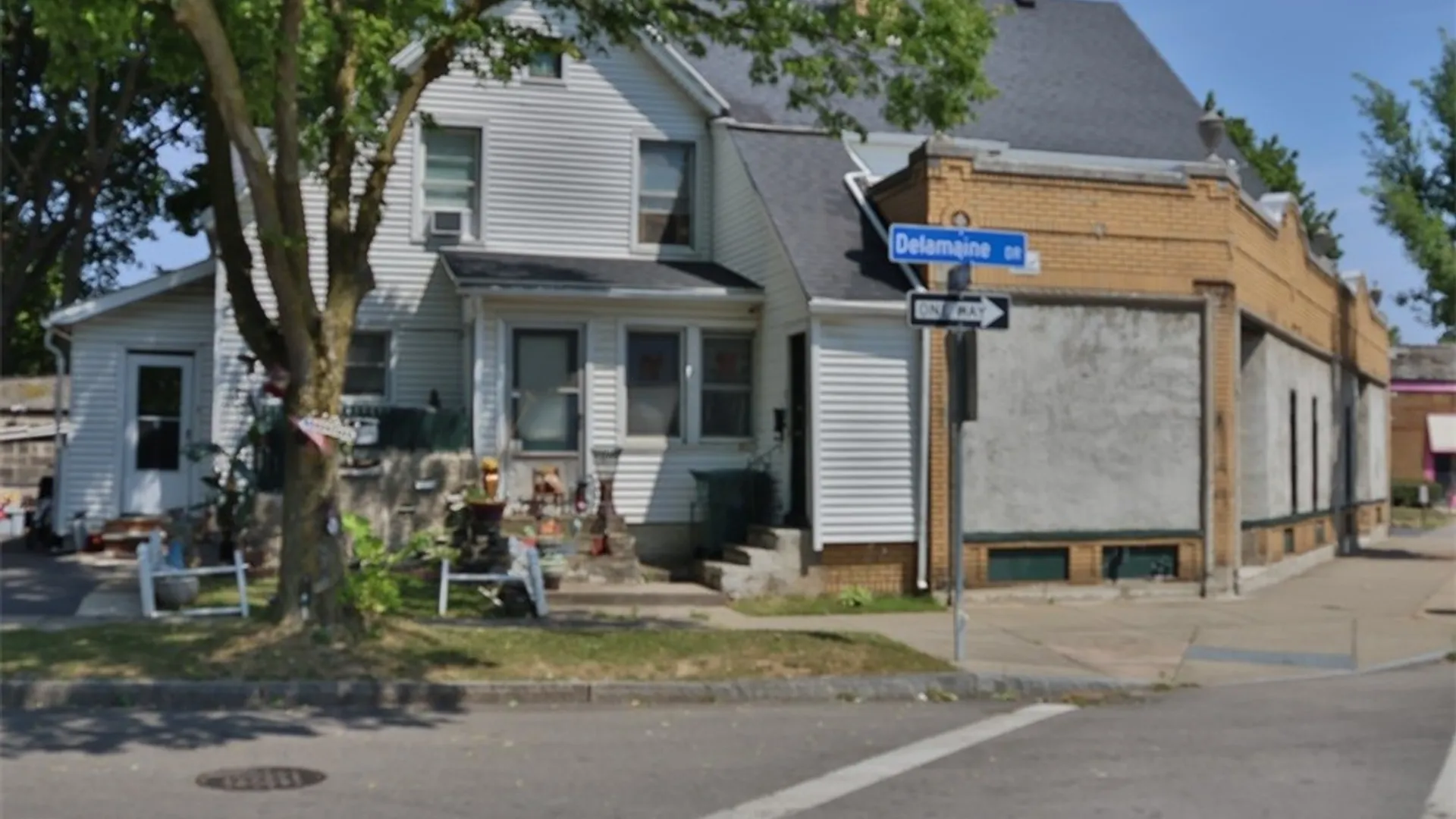 Property at 1005 Portland Avenue, Rochester, NY 14621 3