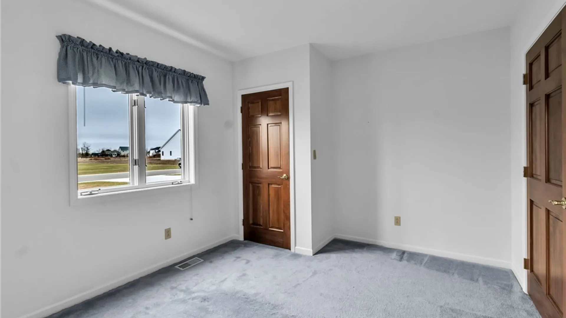 Property at 5005 Harris Hill Road, Clarence, NY 14221 28