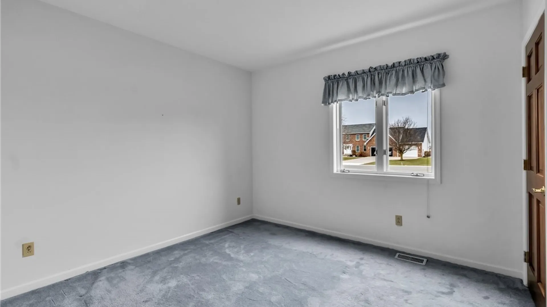 Property at 5005 Harris Hill Road, Clarence, NY 14221 29