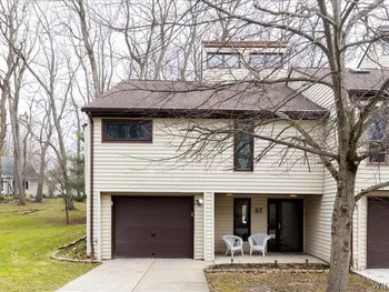 Property at 37 Tunbridge Walke, Aurora, NY 14052