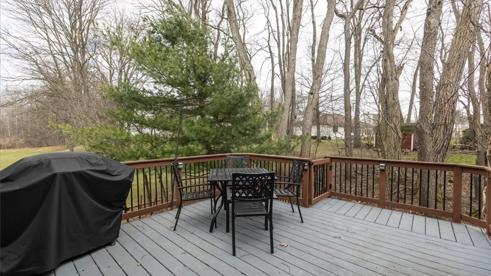 Property at 37 Tunbridge Walke, Aurora, NY 14052 23