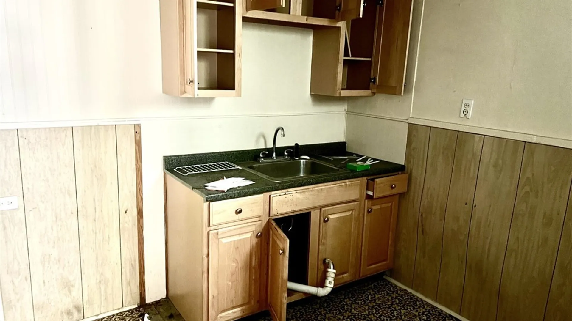 Property at 1113 Main Street, Niagara Falls, NY 14301 12