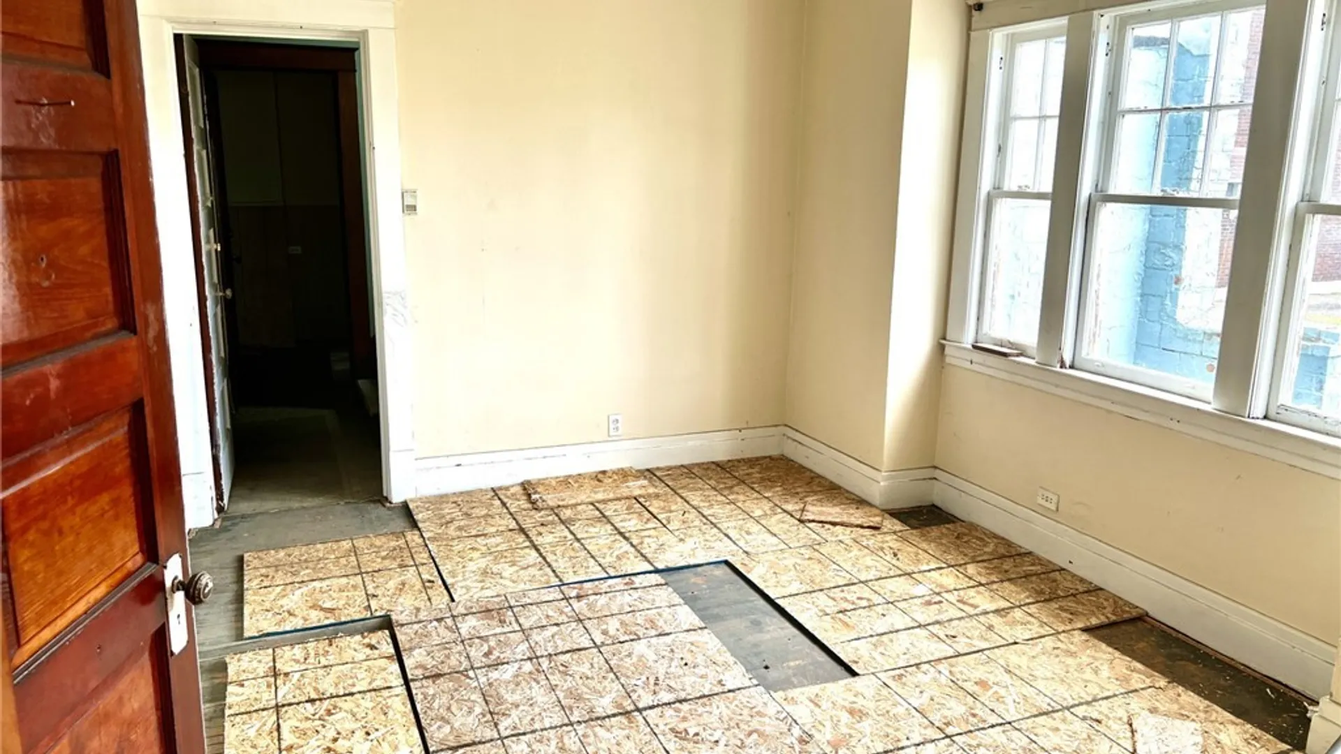 Property at 1113 Main Street, Niagara Falls, NY 14301 14