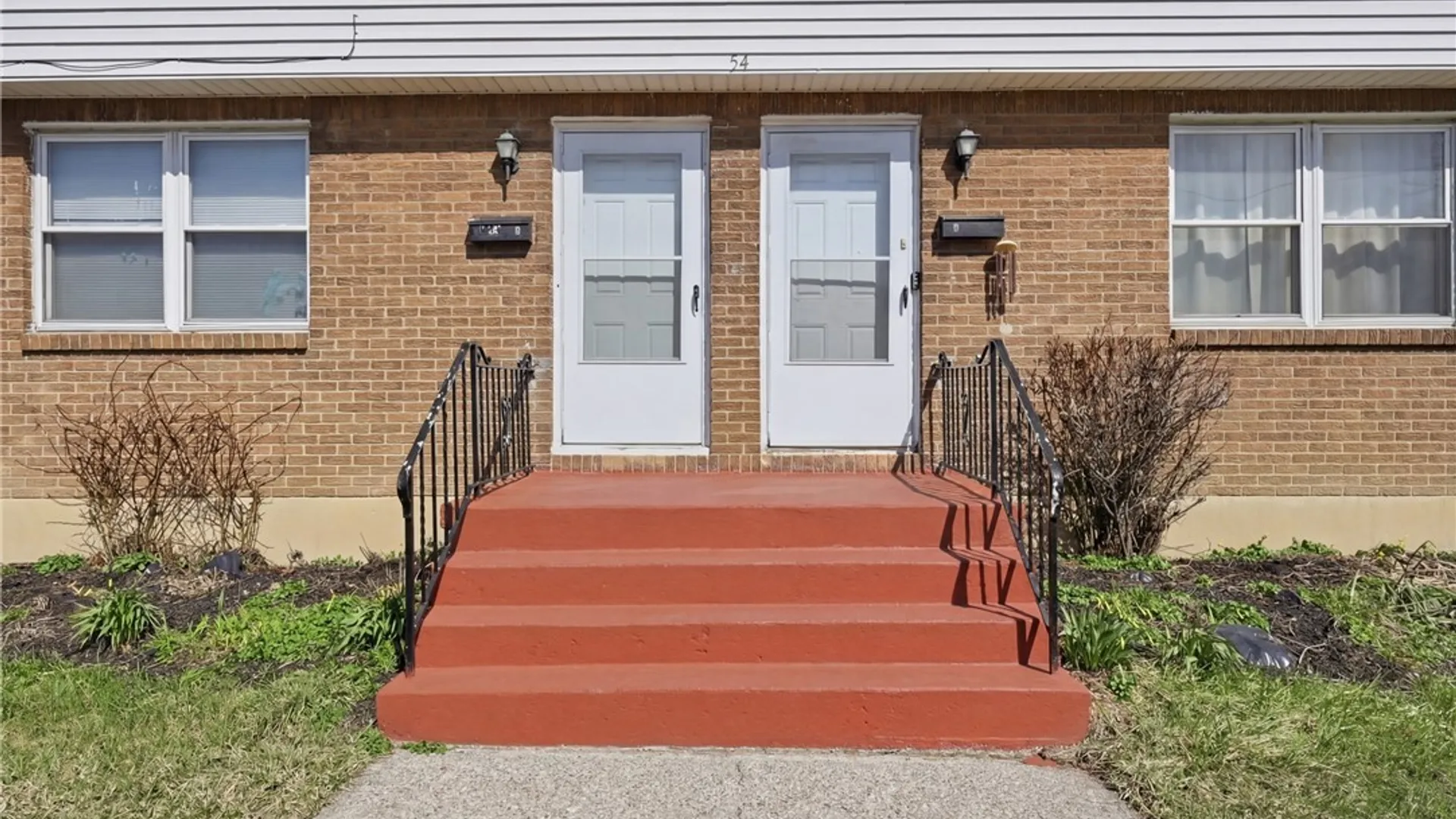 Property at 54 Creekside Drive, Cheektowaga, NY 14227 2