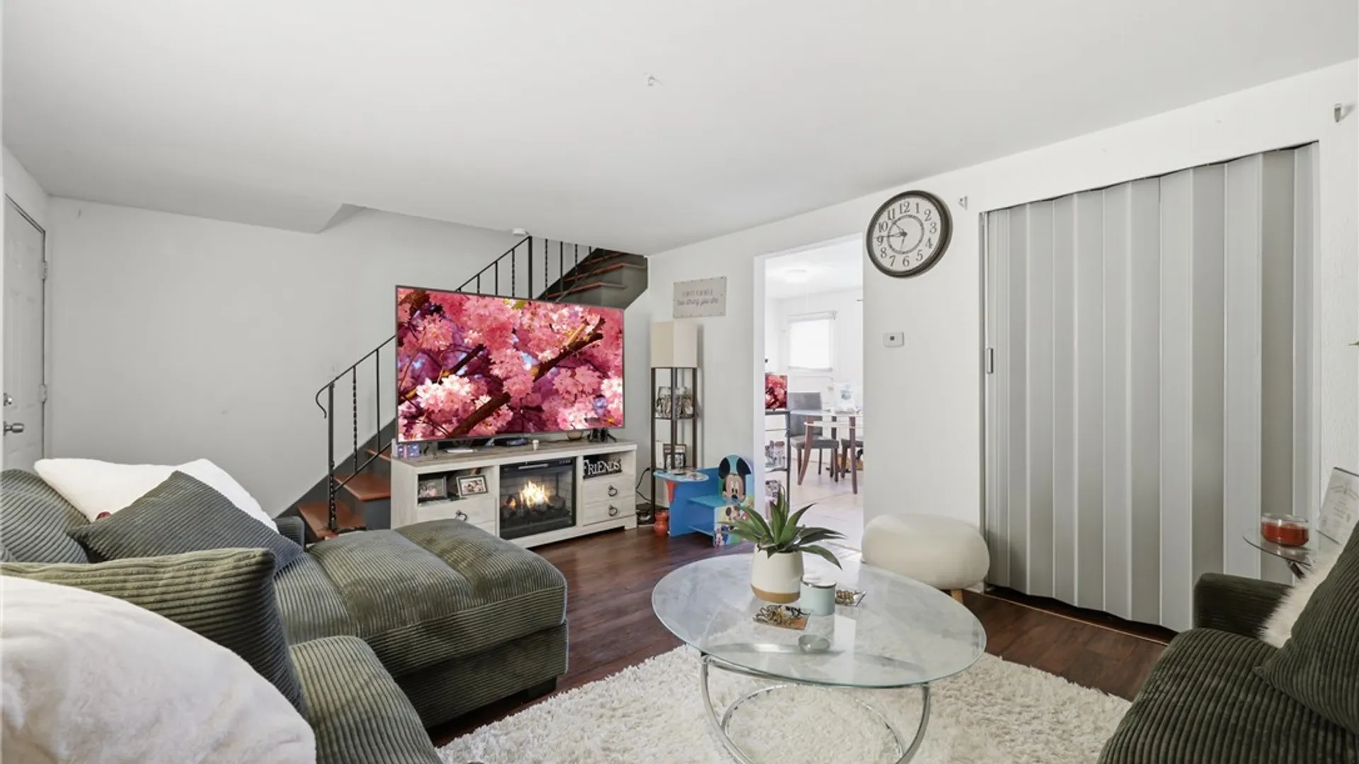 Property at 54 Creekside Drive, Cheektowaga, NY 14227 21