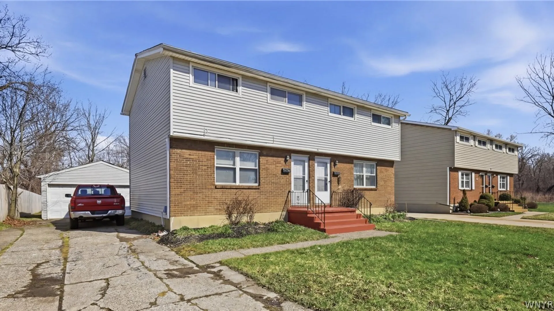 Property at 54 Creekside Drive, Cheektowaga, NY 14227 3