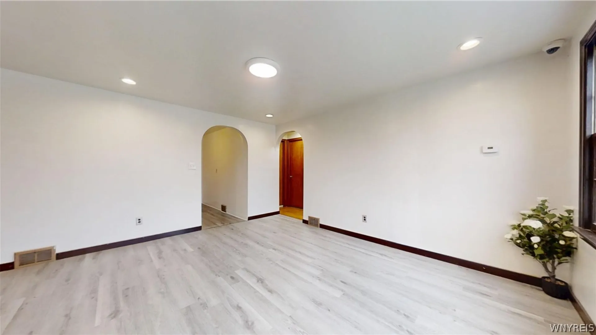 Property at 72 Birkdale Road, Cheektowaga, NY 14225 11