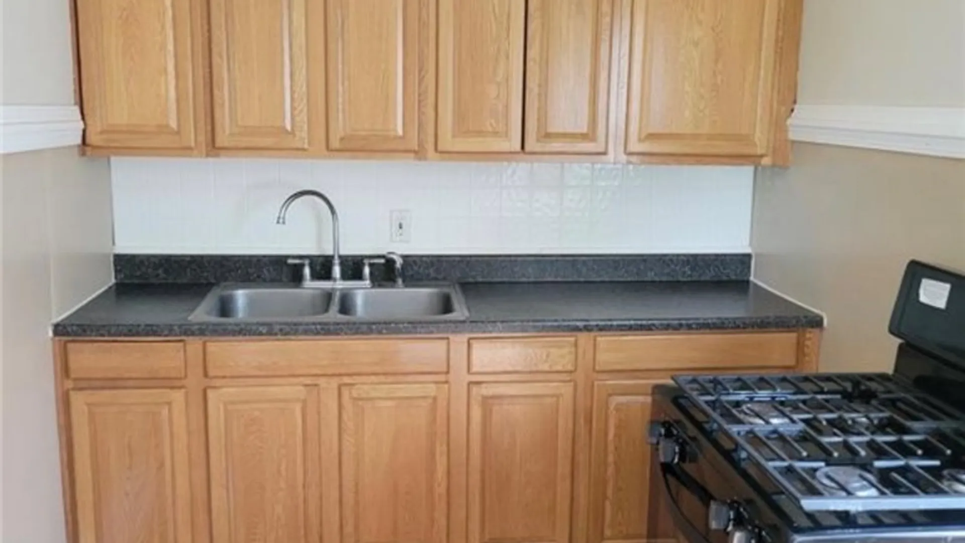 Property at 2500 Delaware Avenue, Buffalo, NY 14216 12