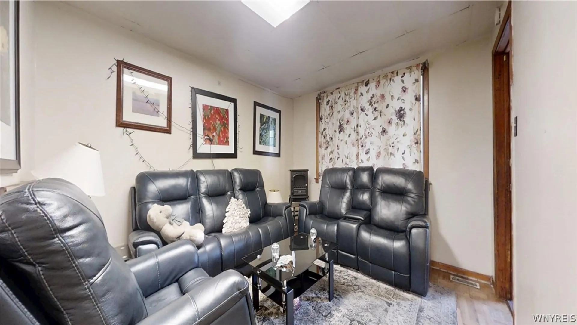 Property at 7 Milton Street, Buffalo, NY 14210 5