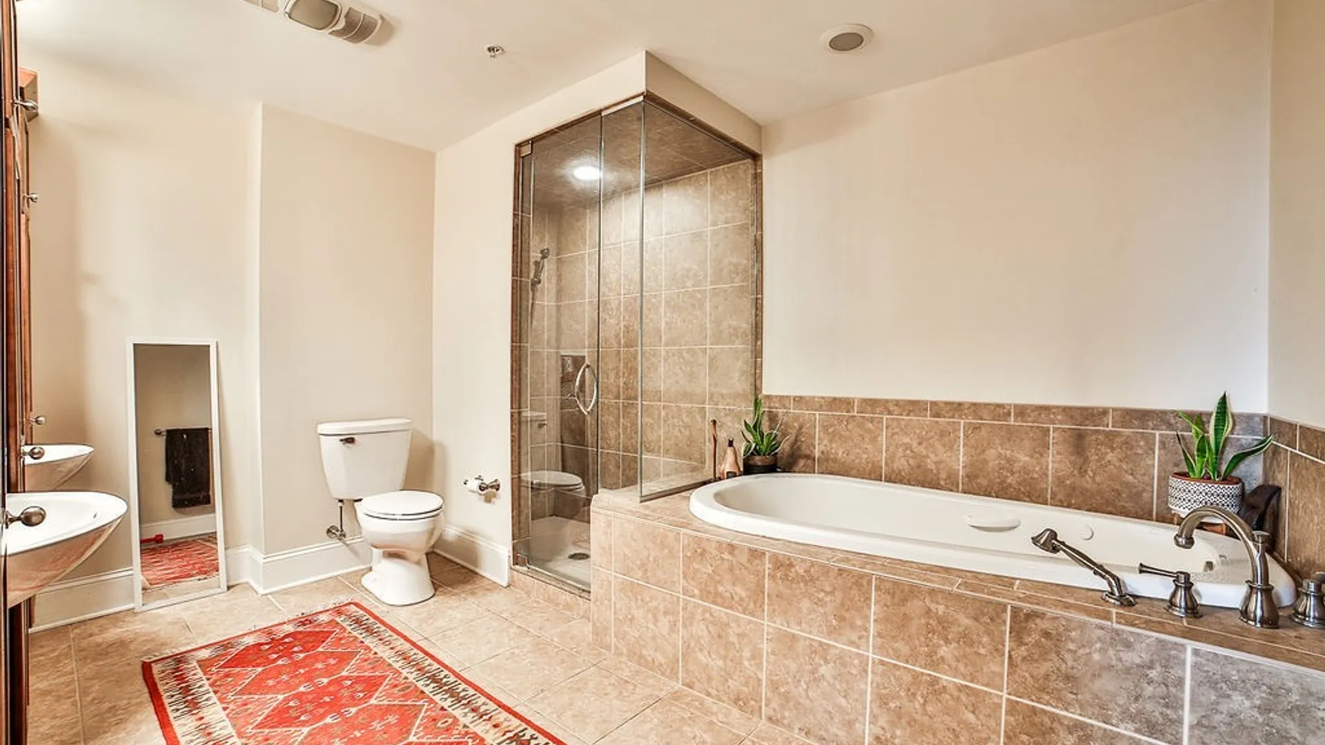 Property at 132 Lakefront Boulevard, Buffalo, NY 14202 6