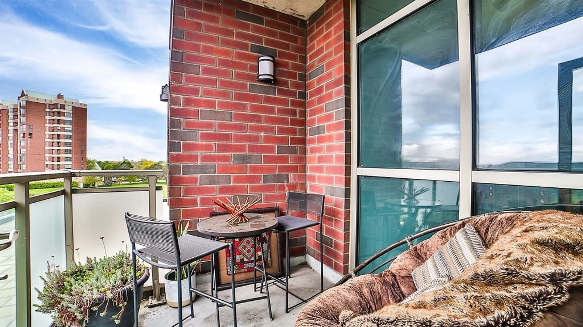 Property at 132 Lakefront Boulevard, Buffalo, NY 14202 8