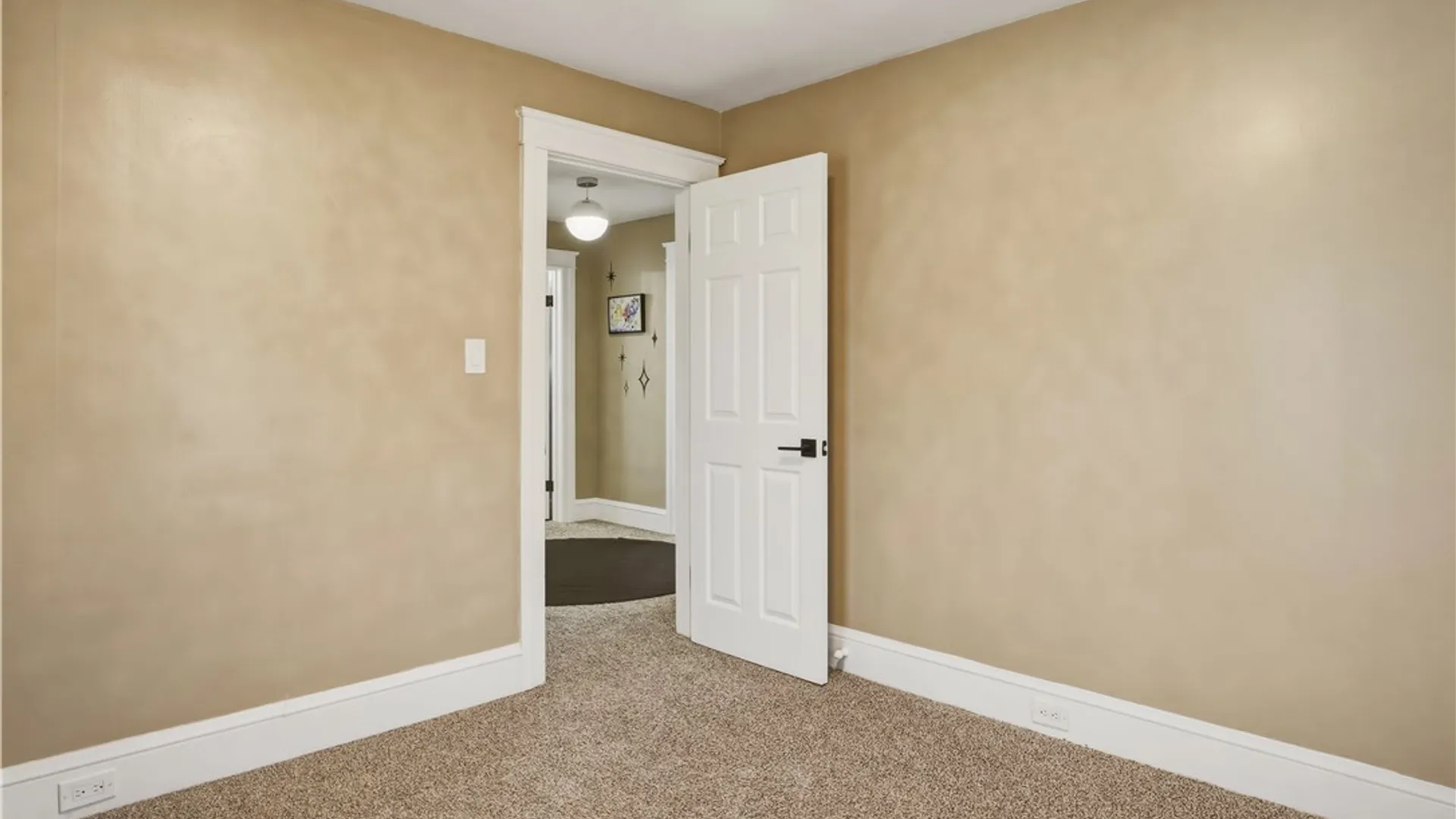 Property at 110 Oakwood Avenue, Elmira, NY 14903 23