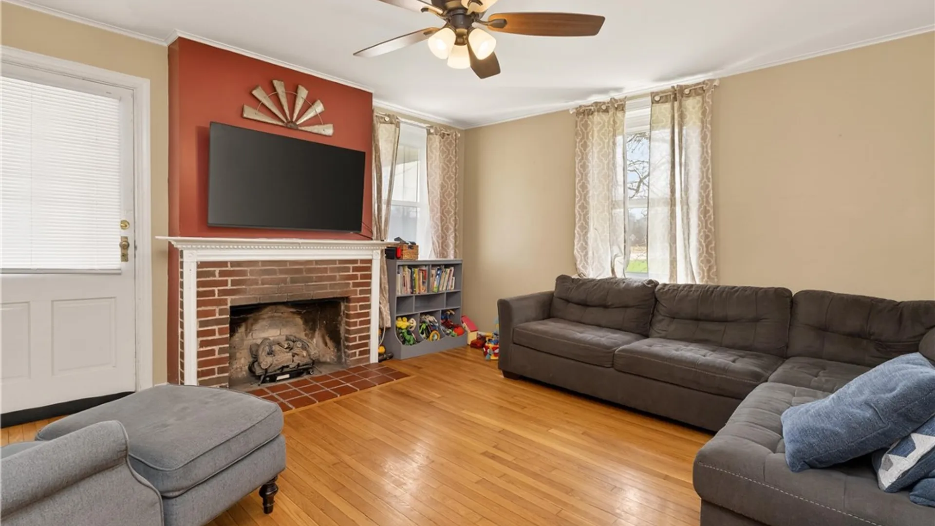 Property at 2513 Genesee Street, York, NY 14533 8