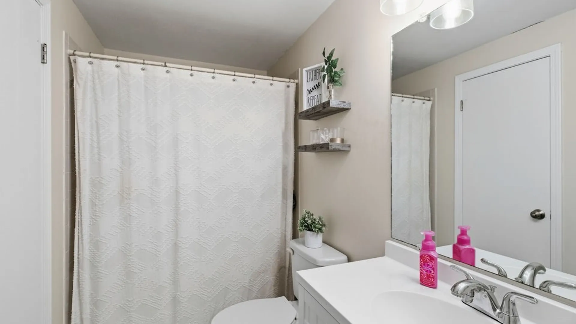 Property at 8215 Beehive Circle, Clay, NY 13090 31