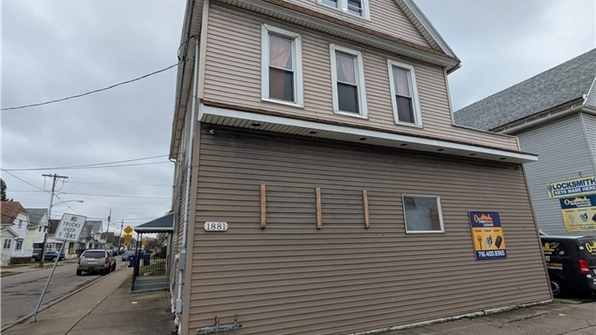 Property at 1881 Clinton Street, Buffalo, NY 14206 2