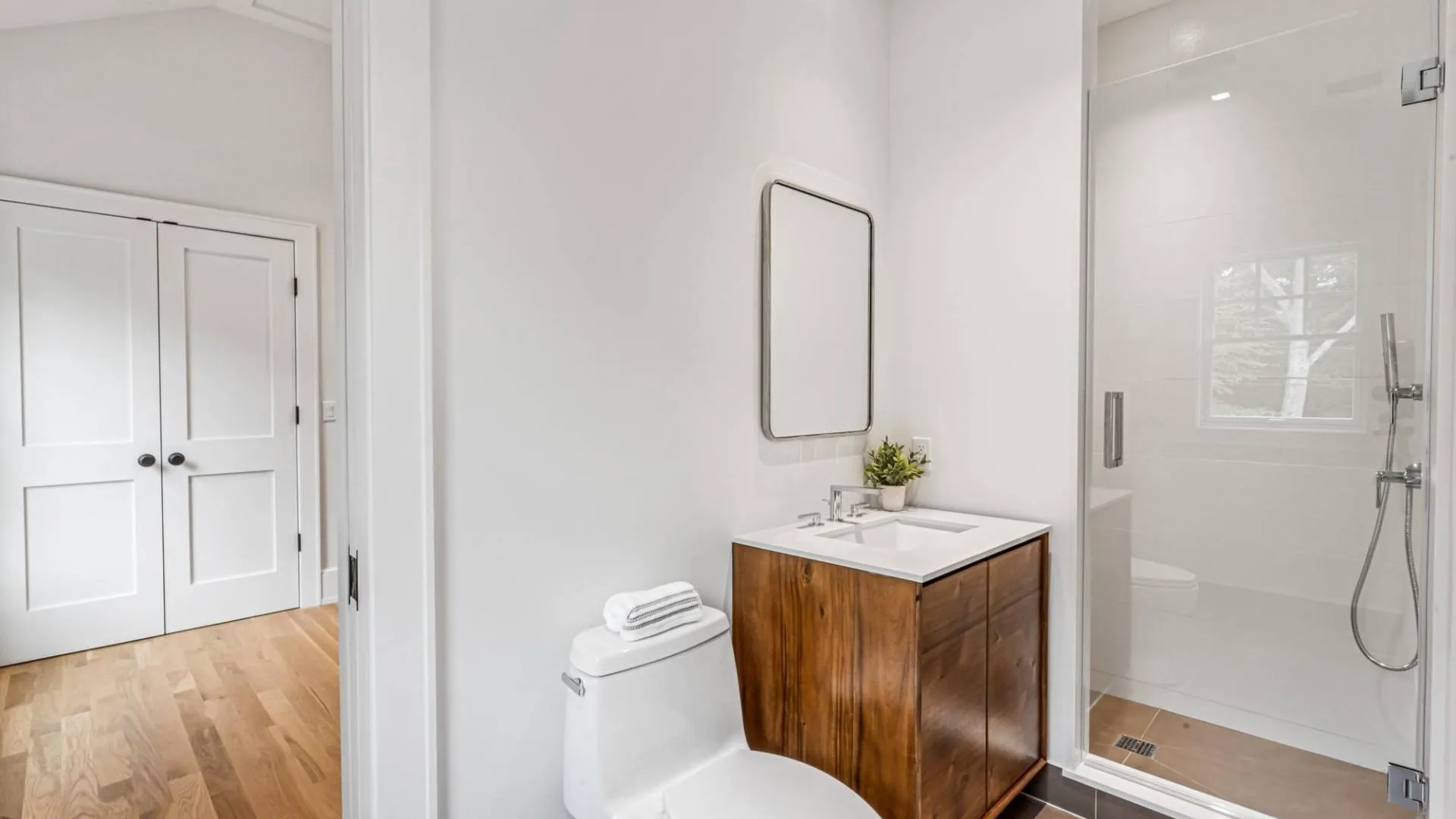 Property at 36 Jagger Lane, Westhampton, NY 11977 26