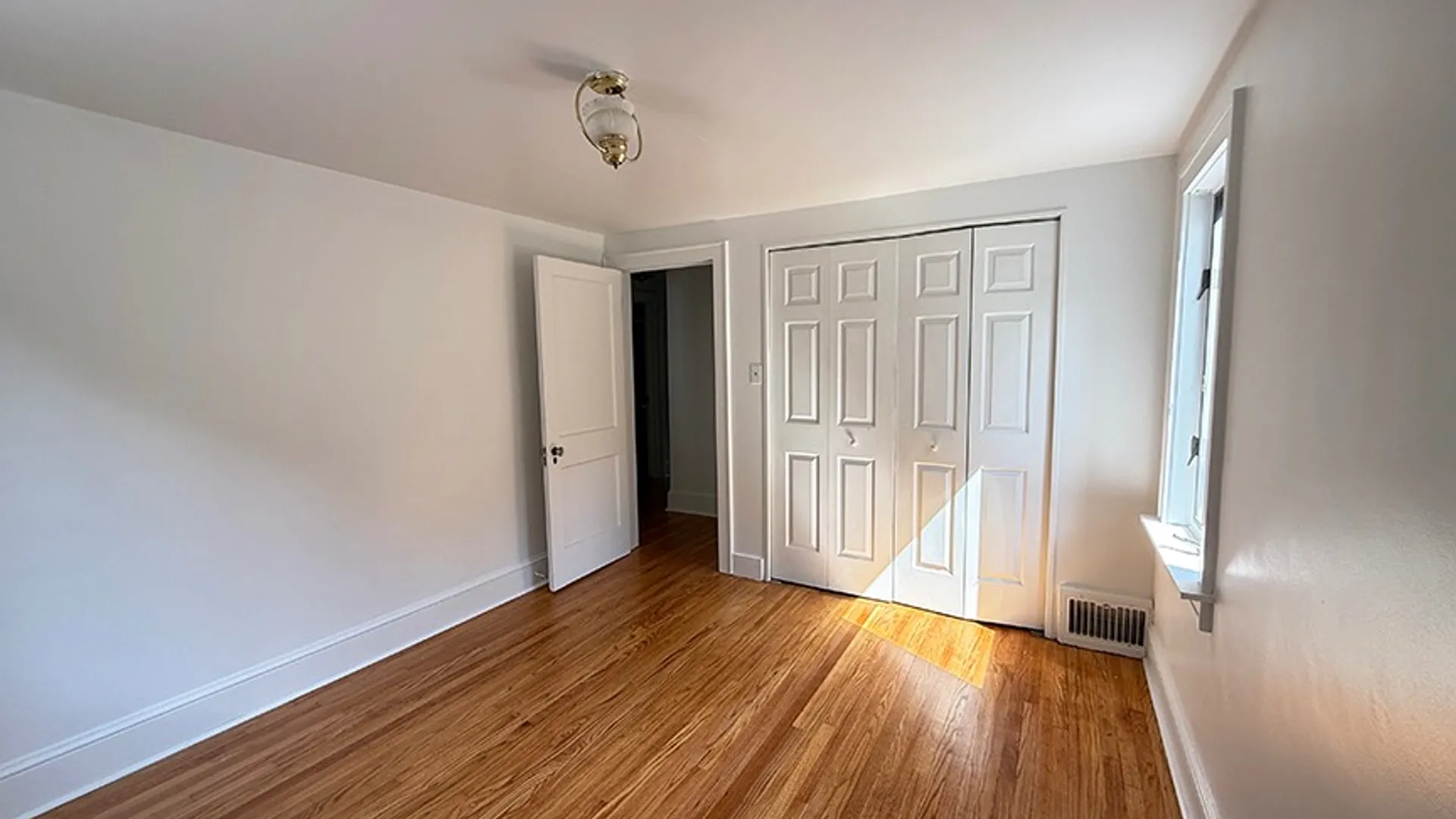 Property at 18 Hazel St, Oneonta, NY 13820 14