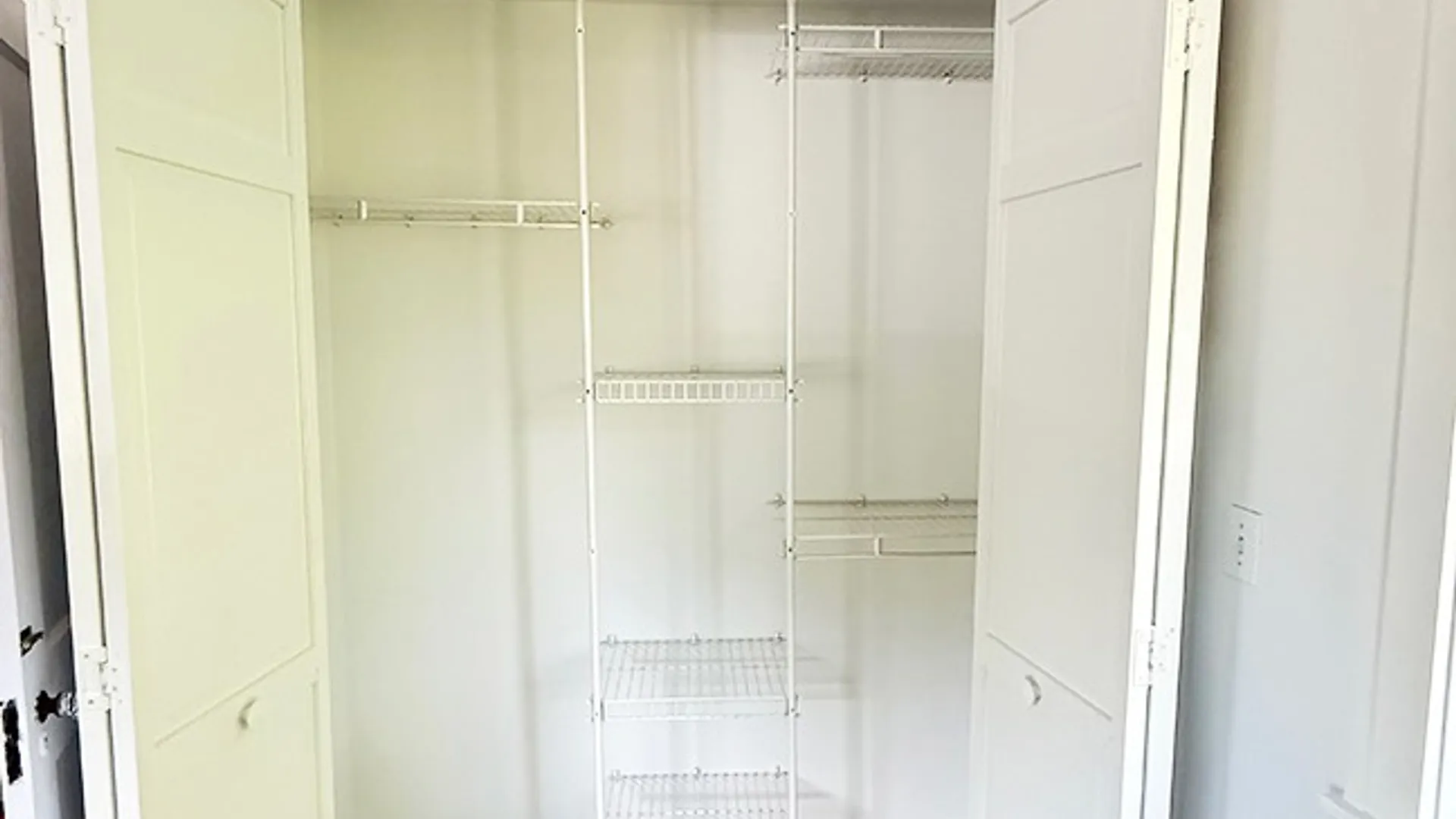 Property at 18 Hazel St, Oneonta, NY 13820 18